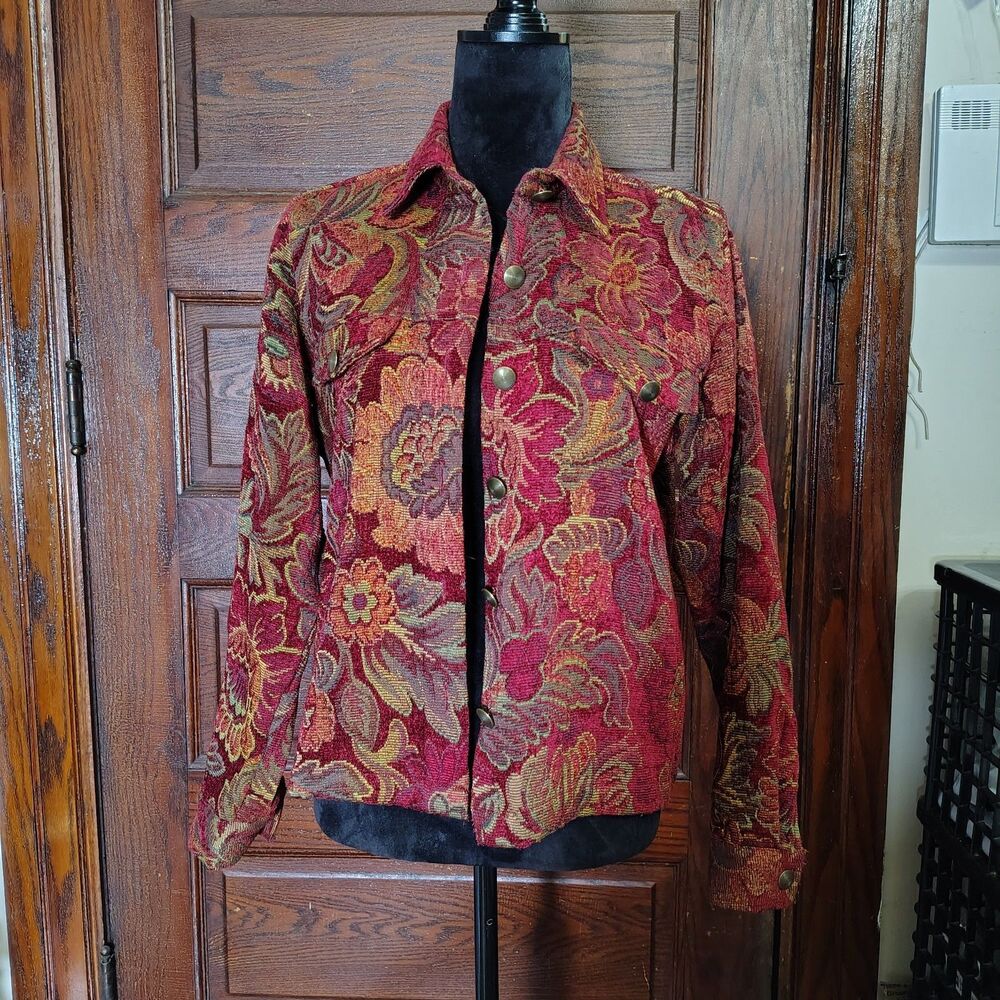VTG 1990s Red Floral Tapestry Women's Small  Button Down Jacket Grannycore Boho